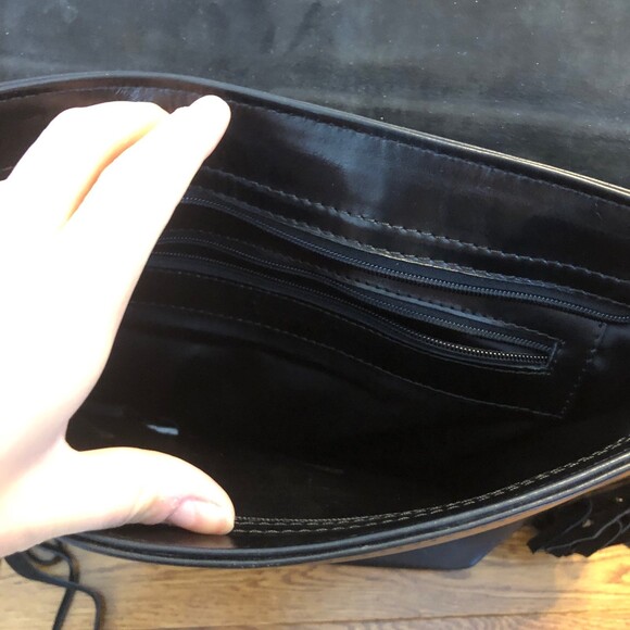 Black Gepherrini Handbag Designer bag with Fringes - Picture 7 of 12